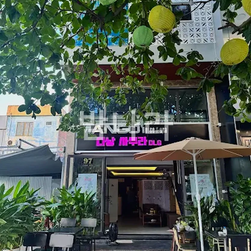 다낭 한인 사쿠라 DLG 인테리어 소품과 내부 분위기