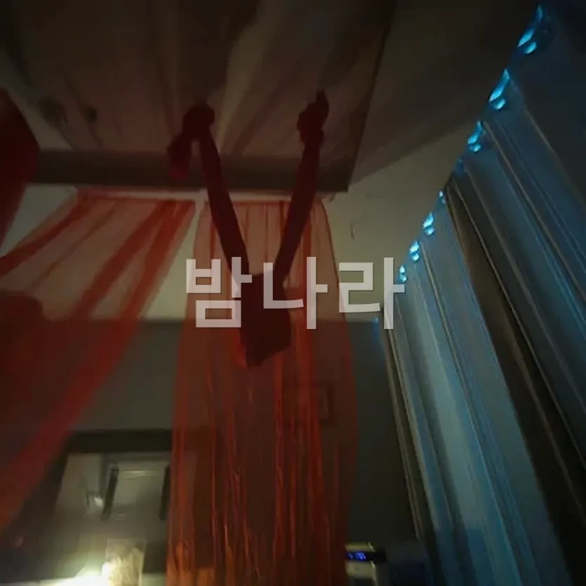 다낭 빨간그네 마사지 로비와 내관 분위기