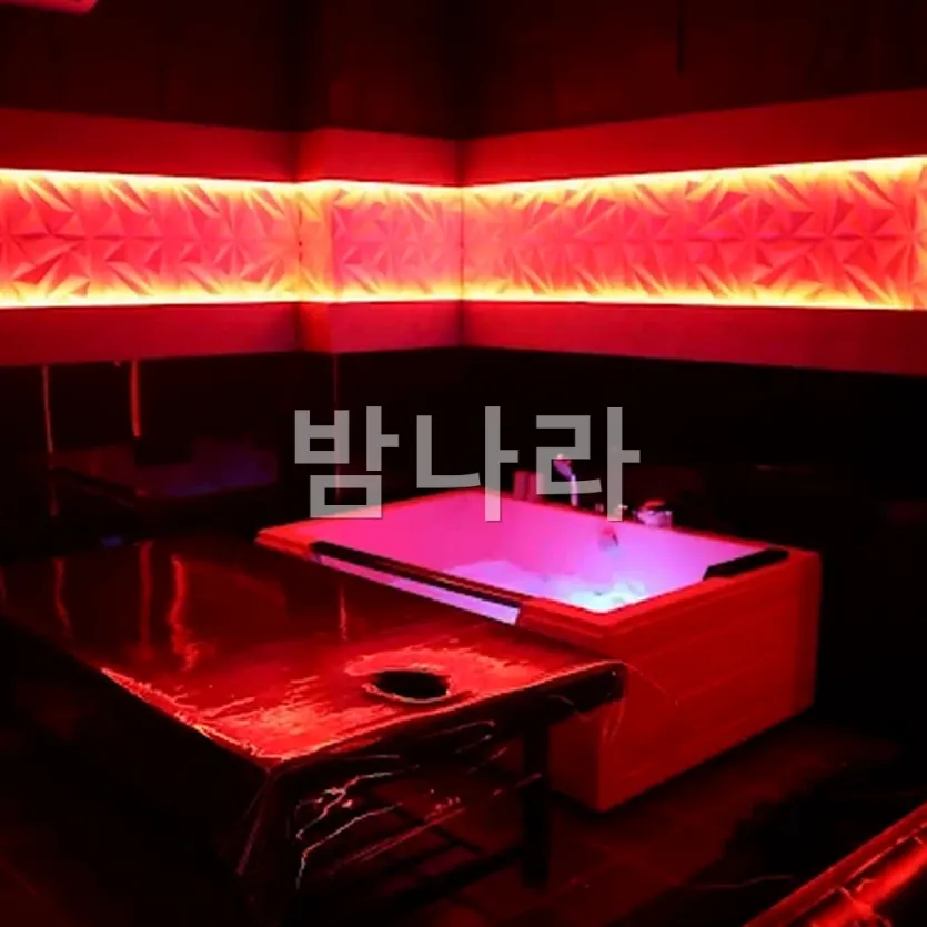 다낭 요정 스파 깔끔한 개별 관리룸 내부