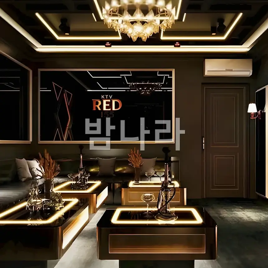 호치민 RED 155 가라오케 룸 인테리어와 좌석 배치