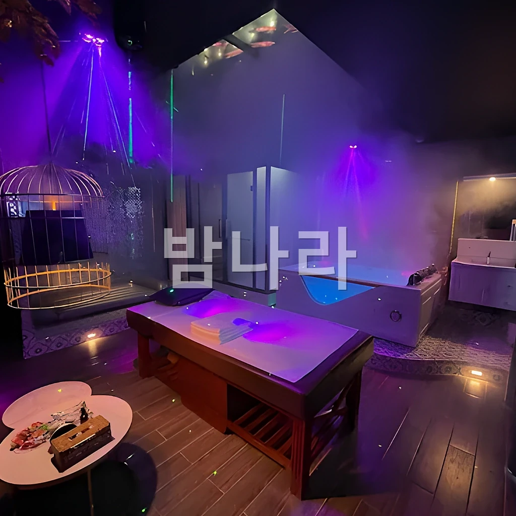 호치민 GD 스파 봉라이깍 풀빌라 외관과 풀장 전경