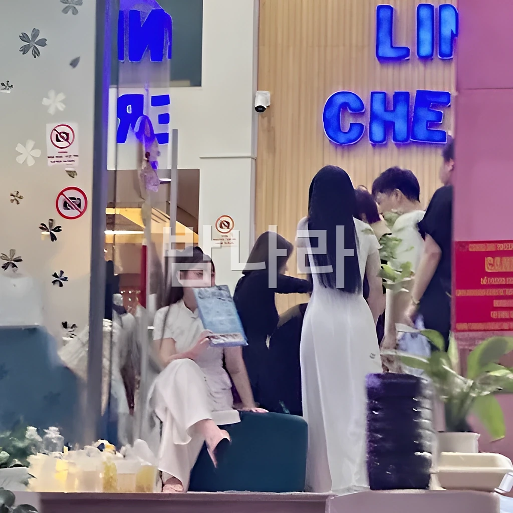 호치민 린체리 스파 로비와 내관 분위기