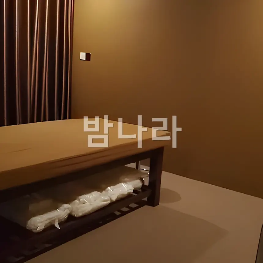 호치민 루나 마사지 시설과 룸 분위기