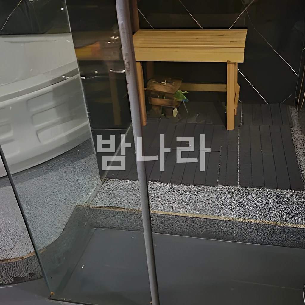 호치민 딸기 마사지 시설과 룸 분위기