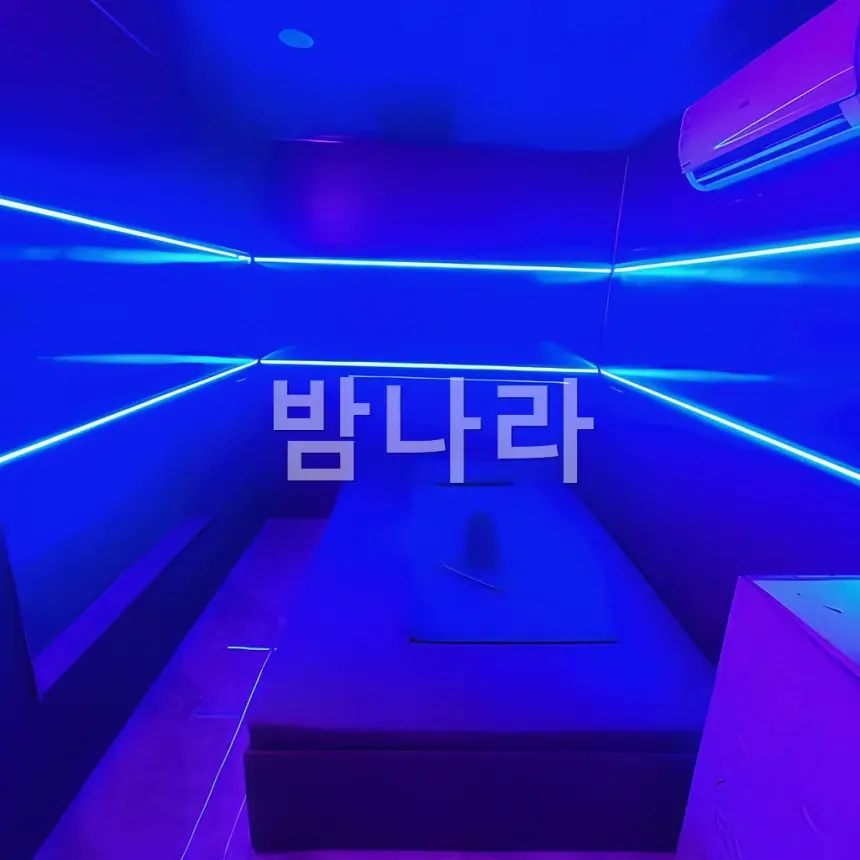 호치민 윈디2 마사지 관리룸과 풀파티 공간 분위기