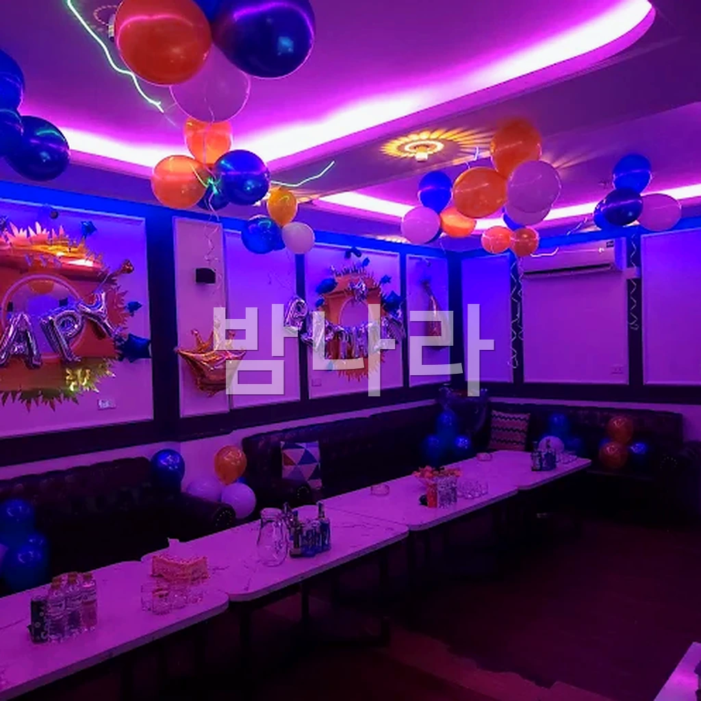 하노이 VVS 가라오케 별도 스크린골프 룸 공간