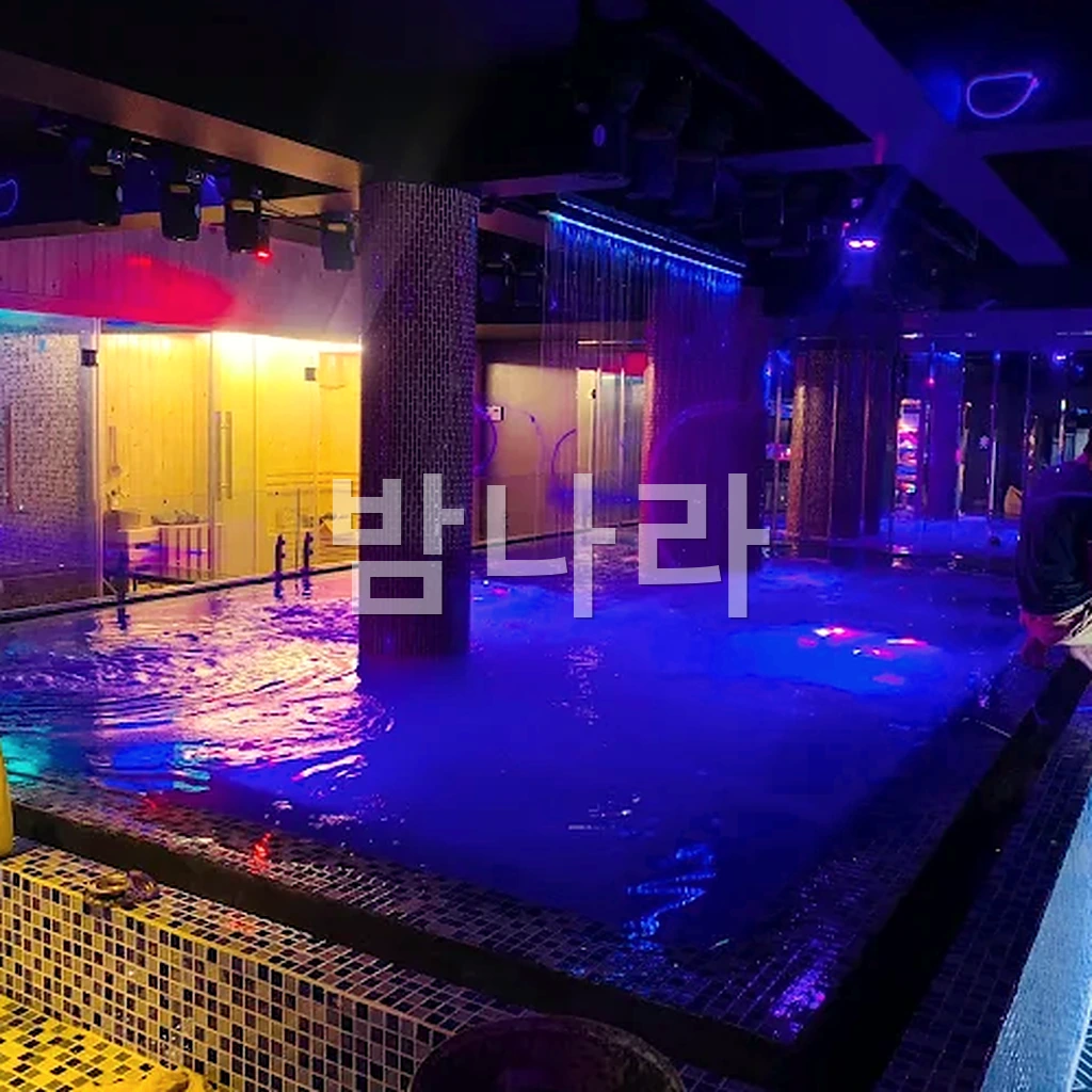 하노이 악양루 코스 안내 카운터와 로비