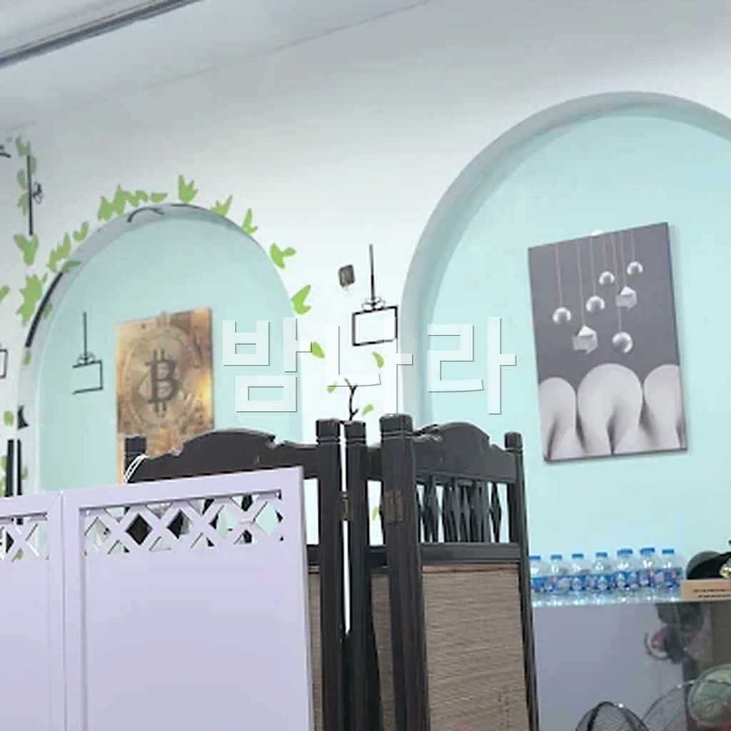 하노이 리스파 입구와 외관 전경