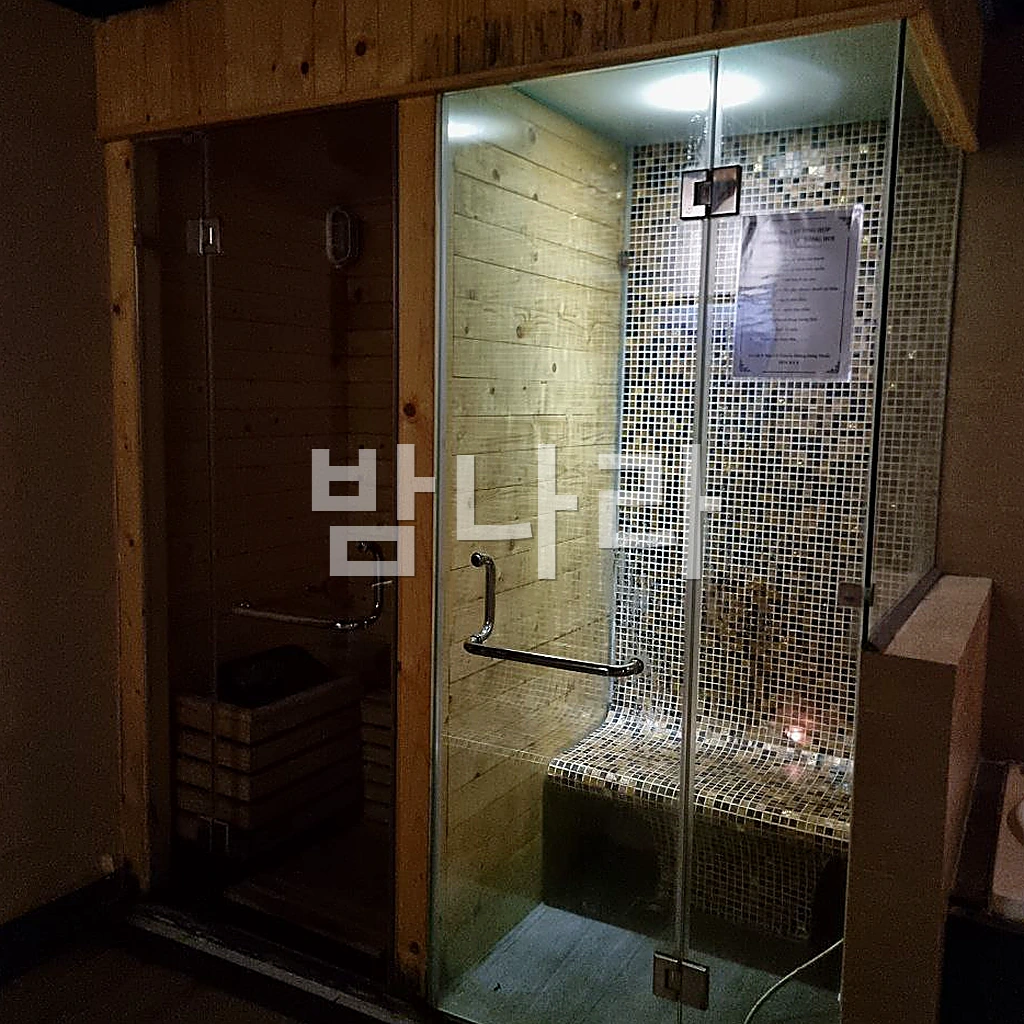 나트랑 화다 마사지 유리 사우나 스팀룸 시설
