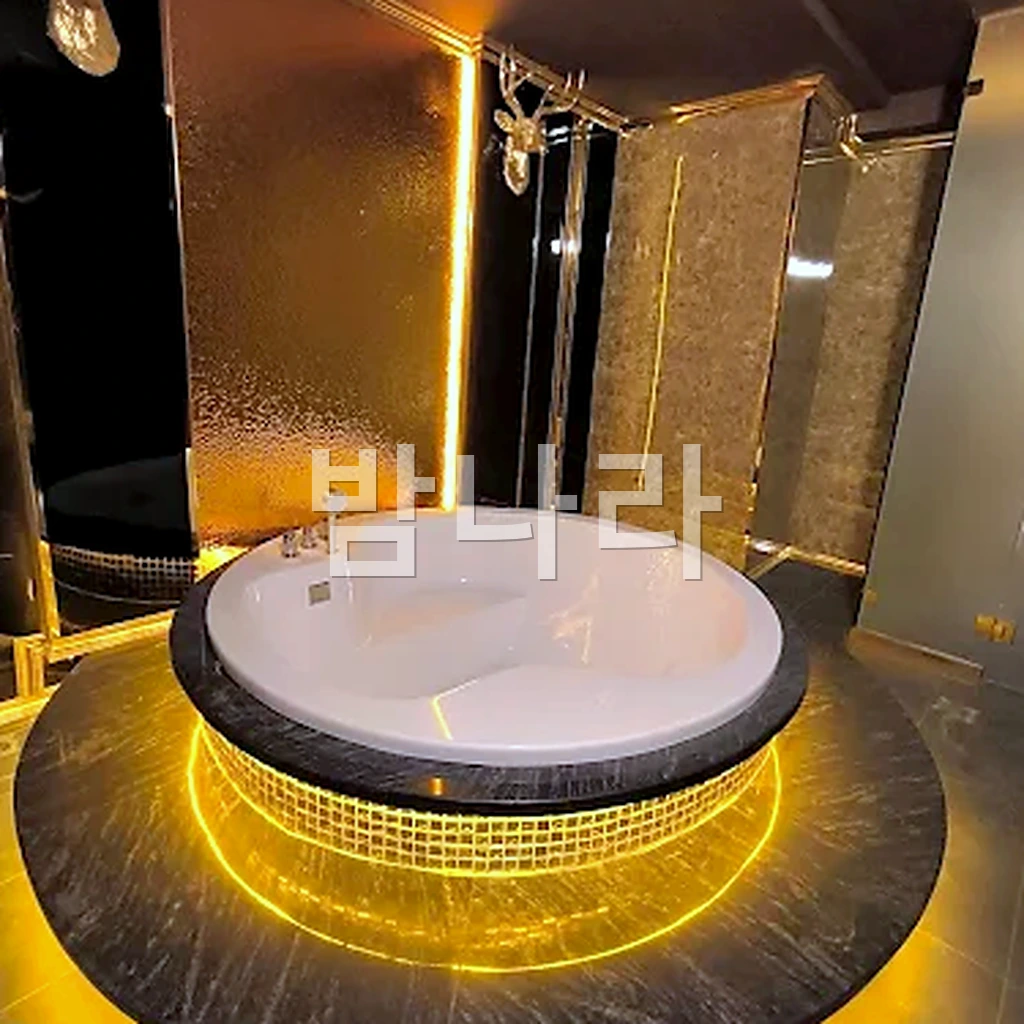 푸꾸옥 두바이 럭셔리 자쿠지 온천 프라이빗룸
