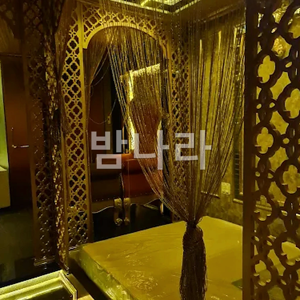 푸꾸옥 두바이 럭셔리 쩐흥다오 거리 야경