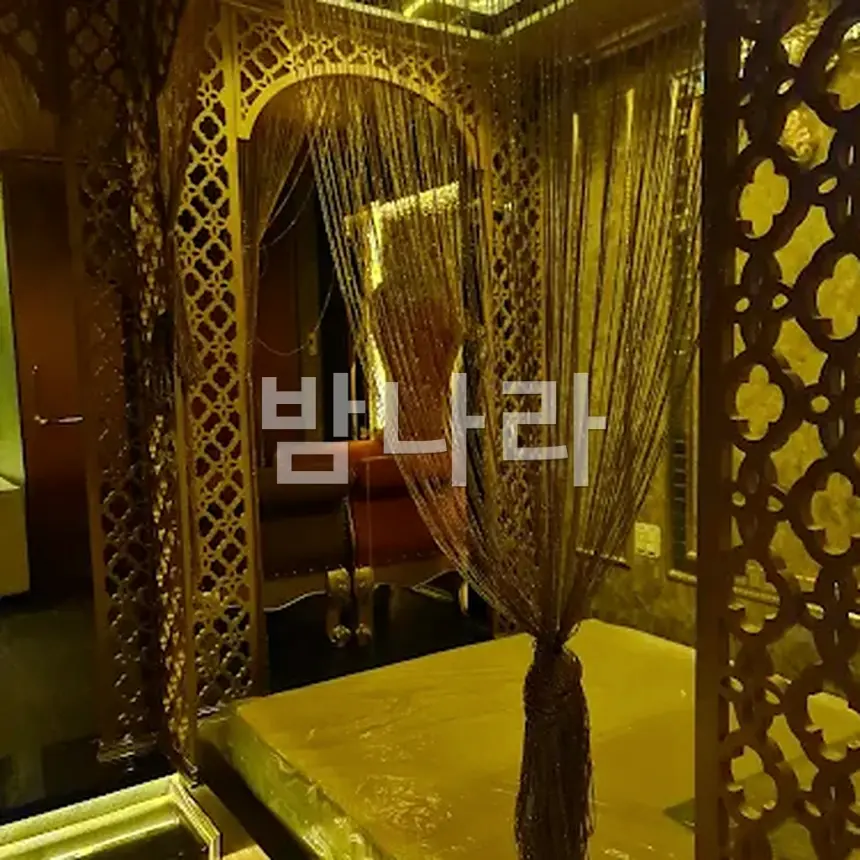 푸꾸옥 두바이 럭셔리 쩐흥다오 거리 야경