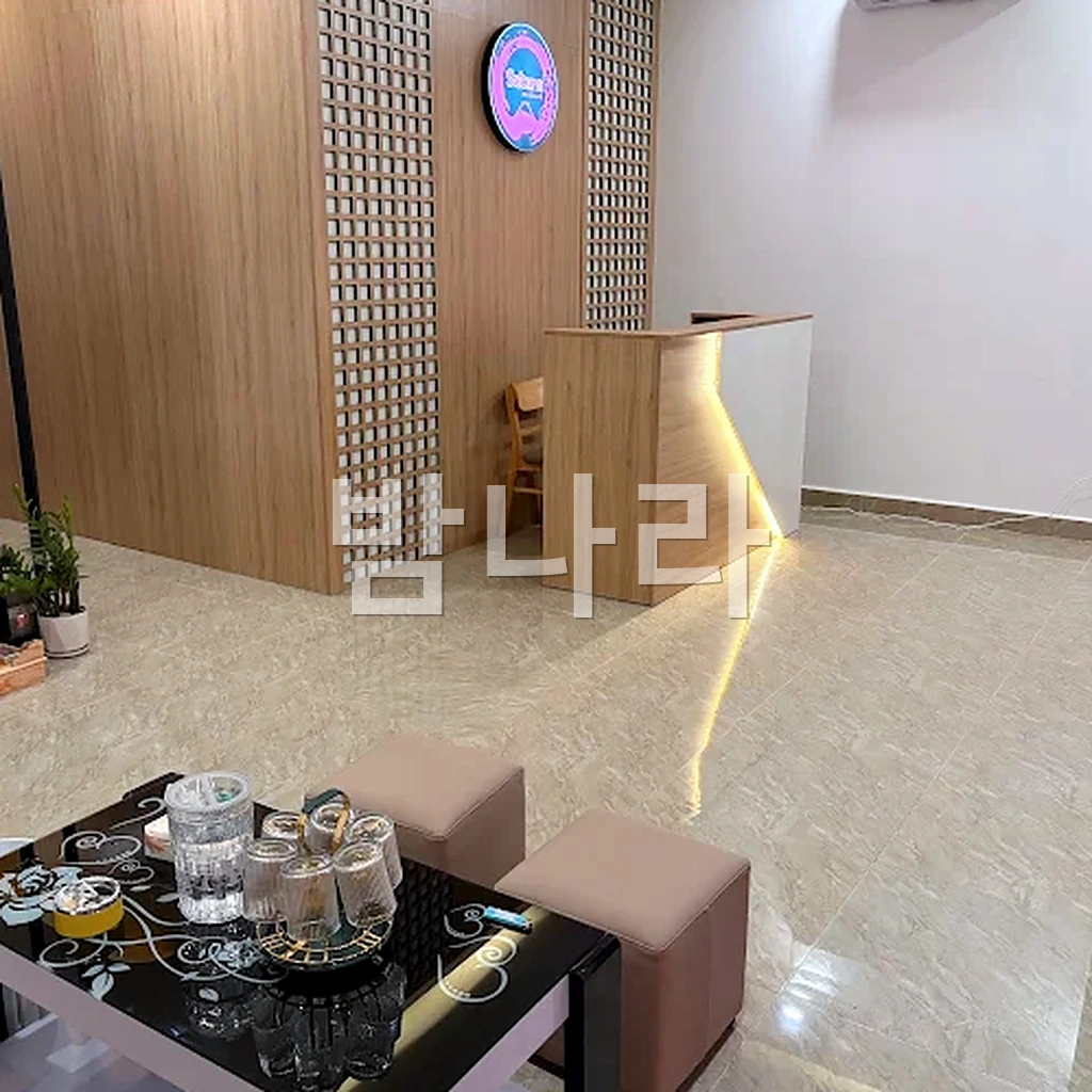 푸꾸옥 사쿠라 마사지 정돈된 어메니티와 룸 디테일